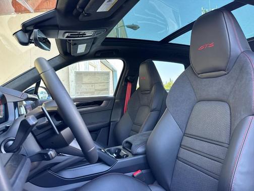 Blue Metallic 2026 Porsche Cayenne GTS