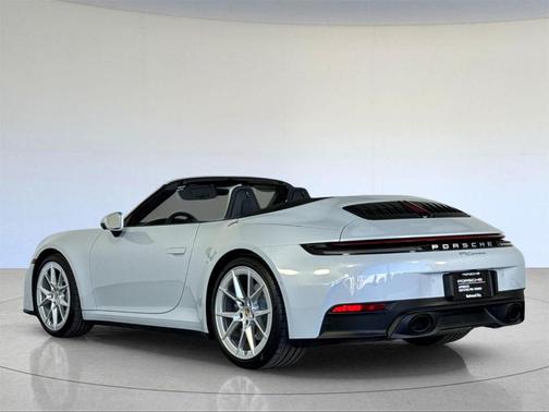 2025 Porsche 911 Carrera