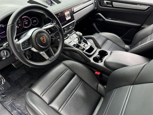 2022 Porsche Cayenne S Platinum Edition