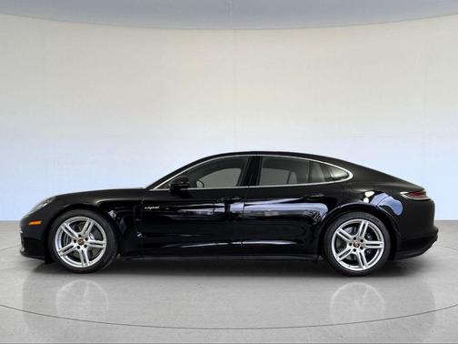 2021 Porsche Panamera E-Hybrid 4