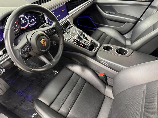 2021 Porsche Panamera E-Hybrid 4