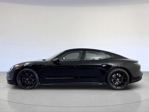 2026 Porsche Taycan GTS