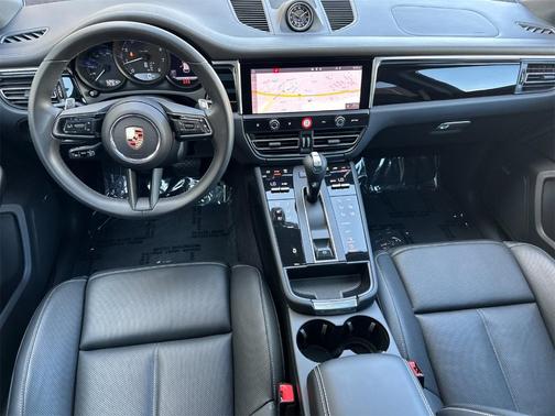 2024 Porsche Macan T