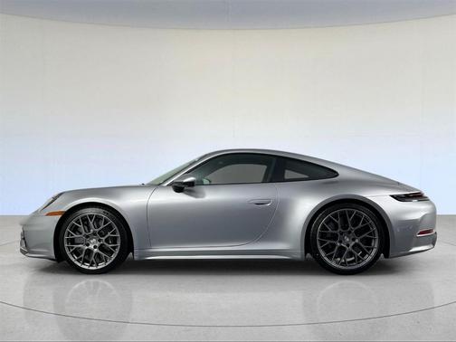 2025 Porsche 911 Carrera S