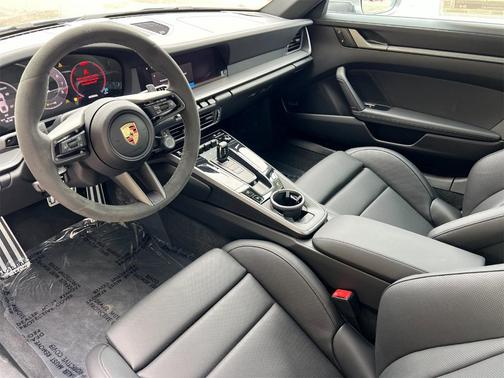 2025 Porsche 911 Carrera S