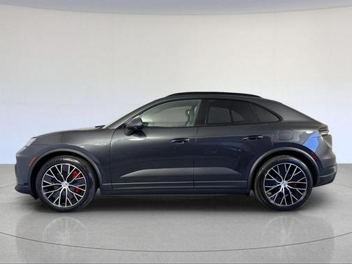 Volcano Grey Metallic 2026 Porsche Macan 4S