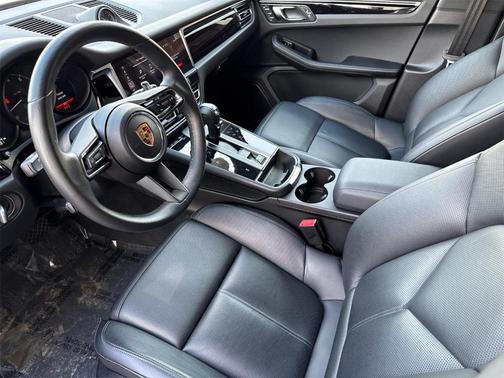 2024 Porsche Macan 