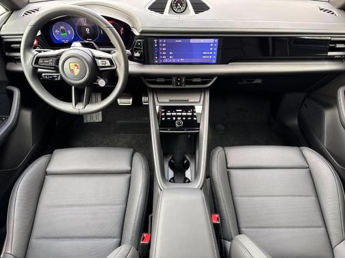 2026 Porsche Macan 4S