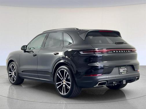 2025 Porsche Cayenne Base