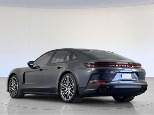 2025 Porsche Panamera Base