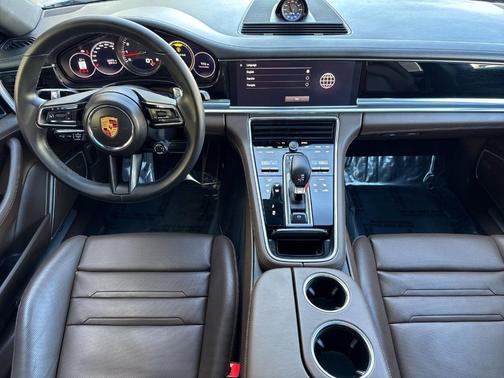 2023 Porsche Panamera 4S