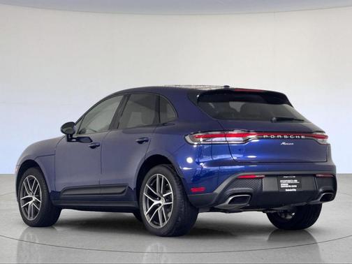 2025 Porsche Macan 