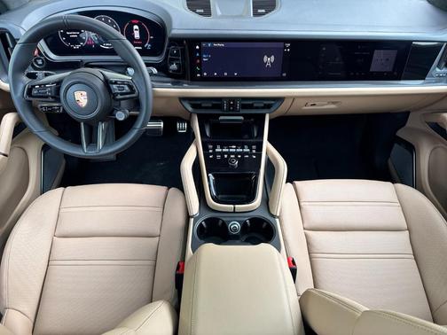 2026 Porsche Cayenne GTS