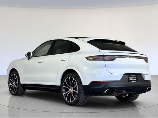 2022 Porsche Cayenne 