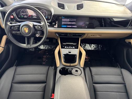 2024 Porsche Cayenne Base
