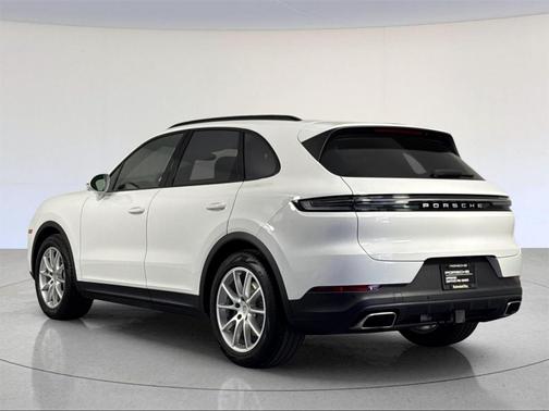 2024 Porsche Cayenne Base