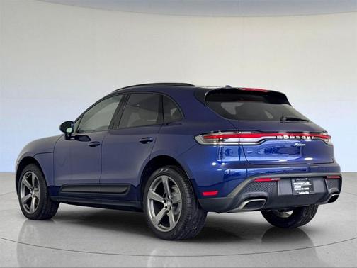 2025 Porsche Macan 