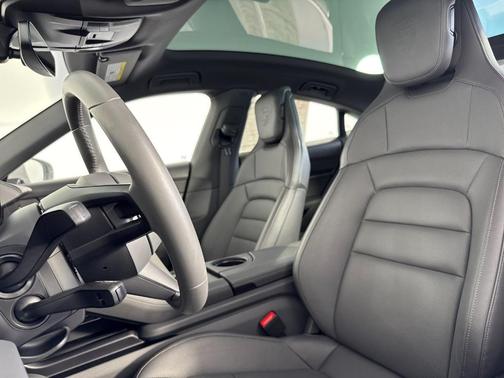 2024 Porsche Taycan 4S