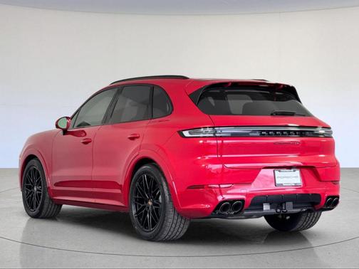 2026 Porsche Cayenne GTS