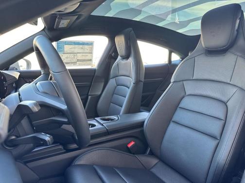 2026 Porsche Taycan 4S