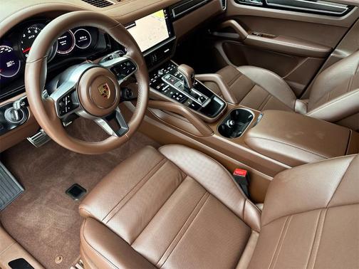 2023 Porsche Cayenne GTS