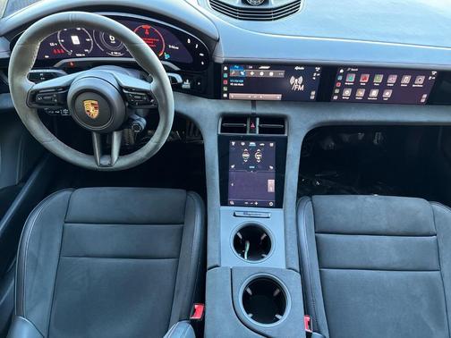 2023 Porsche Taycan GTS