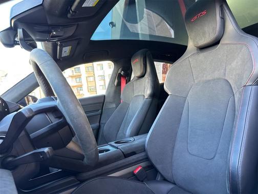 2023 Porsche Taycan GTS