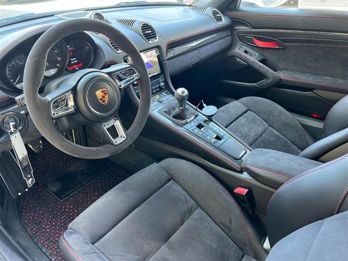 2020 Porsche 718 Spyder Base