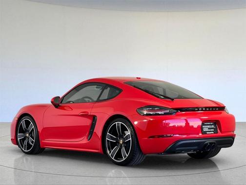 2024 Porsche 718 Cayman Style Edition