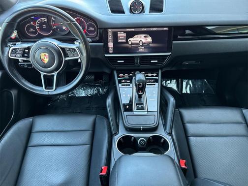 2021 Porsche Cayenne Base