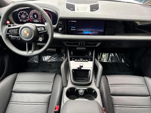 Carrara White Metallic 2026 Porsche Cayenne Base