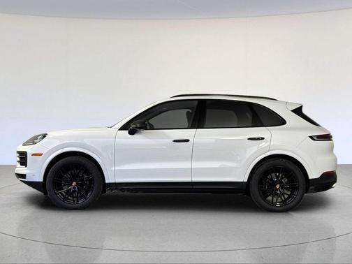 Carrara White Metallic 2026 Porsche Cayenne Base