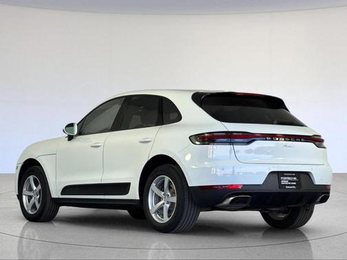 2020 Porsche Macan Base