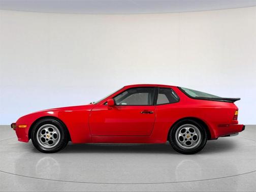1987 Porsche 944 
