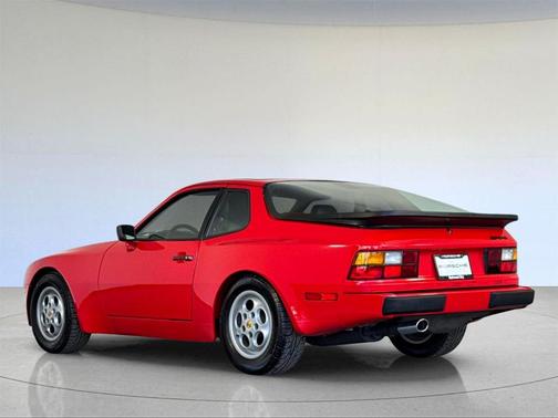 1987 Porsche 944 