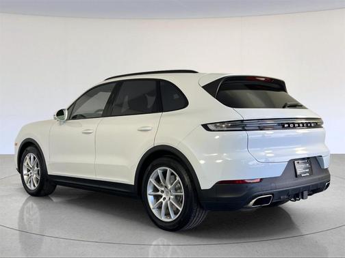 2024 Porsche Cayenne Base