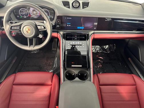 2025 Porsche Panamera Base