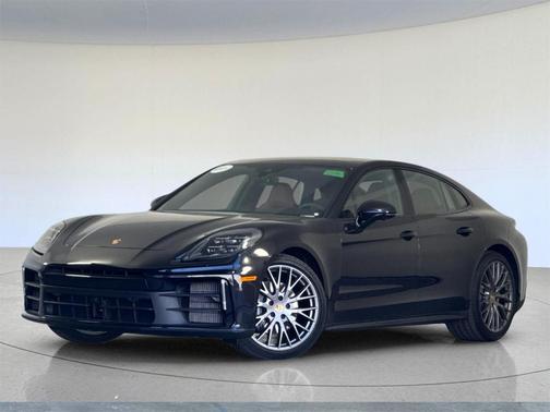 2025 Porsche Panamera Base