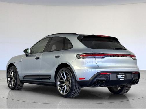 2022 Porsche Macan Base