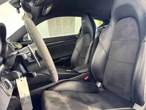 2016 Porsche Cayman GTS