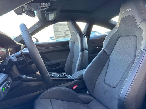 2026 Porsche 911 Carrera GTS