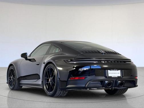 2026 Porsche 911 Carrera GTS