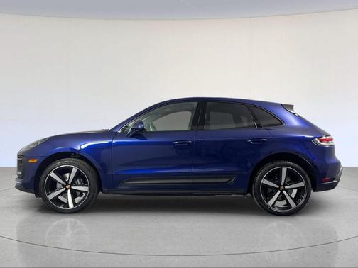 2024 Porsche Macan Base (PDK)