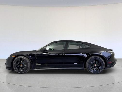 2026 Porsche Taycan 4