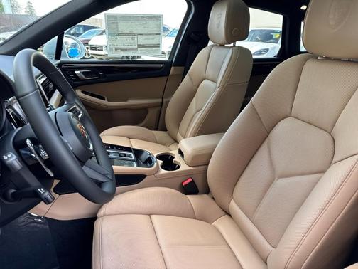 2026 Porsche Macan S