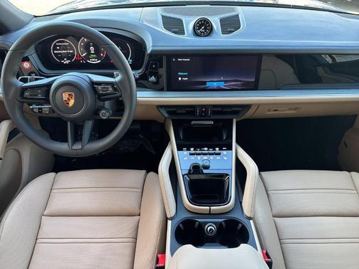 2026 Porsche Cayenne AWD