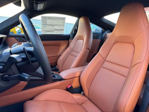 2026 Porsche 911 Carrera 4 GTS