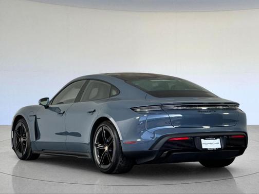 2026 Porsche Taycan GTS