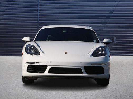 Photo 3 of 25 of 2017 Porsche 718 Cayman S