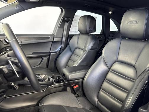 2022 Porsche Macan GTS